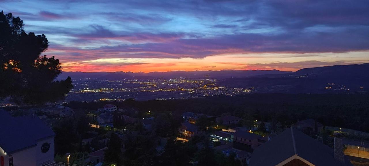 Acogedor Apartamento Privado Con Fantasticas Vistas 拉苏维亚 外观 照片